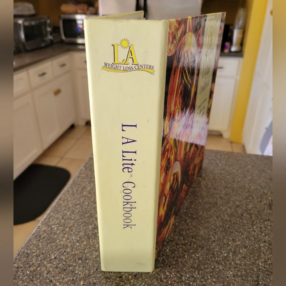 LA Lite Hard Cover Loose Leaf Cookbook Hundreds of Healthy Recipes